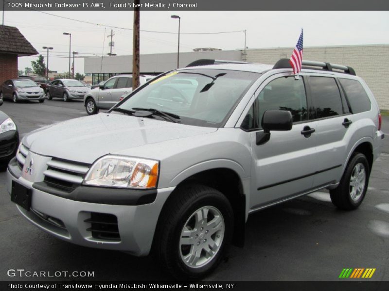 Front 3/4 View of 2005 Endeavor LS AWD