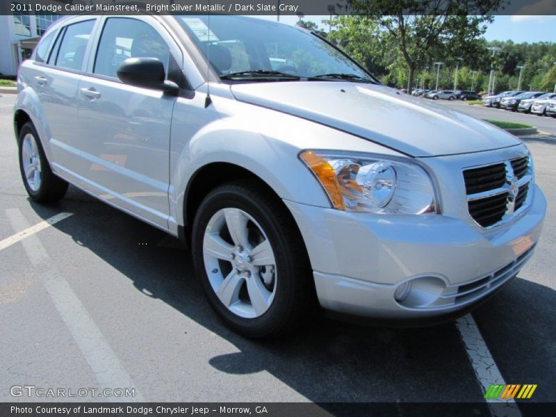 Bright Silver Metallic / Dark Slate Gray 2011 Dodge Caliber Mainstreet