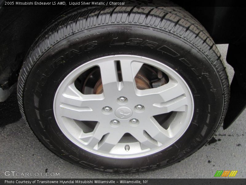  2005 Endeavor LS AWD Wheel