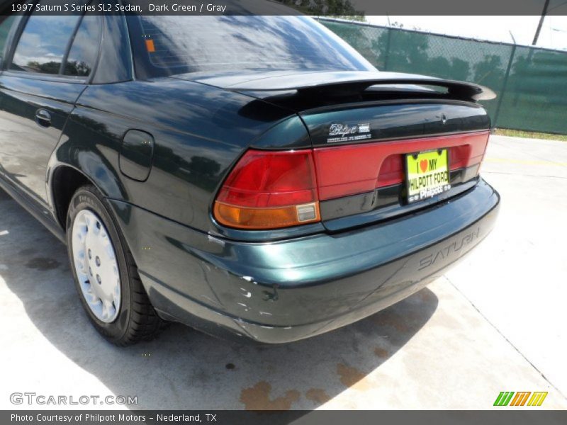 Dark Green / Gray 1997 Saturn S Series SL2 Sedan