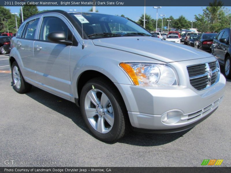 Bright Silver Metallic / Dark Slate Gray 2011 Dodge Caliber Mainstreet