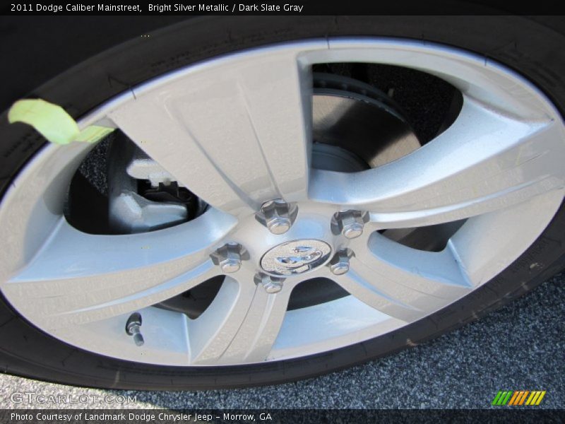 Bright Silver Metallic / Dark Slate Gray 2011 Dodge Caliber Mainstreet