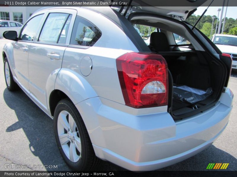 Bright Silver Metallic / Dark Slate Gray 2011 Dodge Caliber Mainstreet