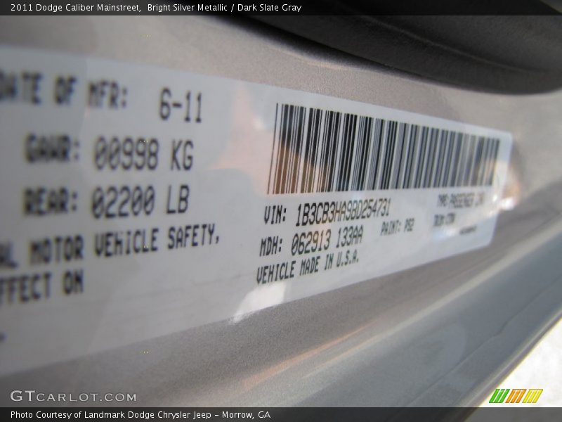 Bright Silver Metallic / Dark Slate Gray 2011 Dodge Caliber Mainstreet