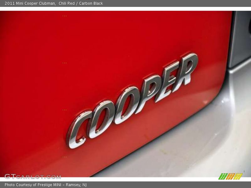 Chili Red / Carbon Black 2011 Mini Cooper Clubman