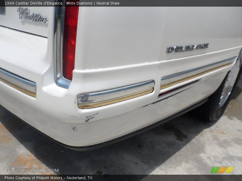 White Diamond / Neutral Shale 1999 Cadillac DeVille d'Elegance