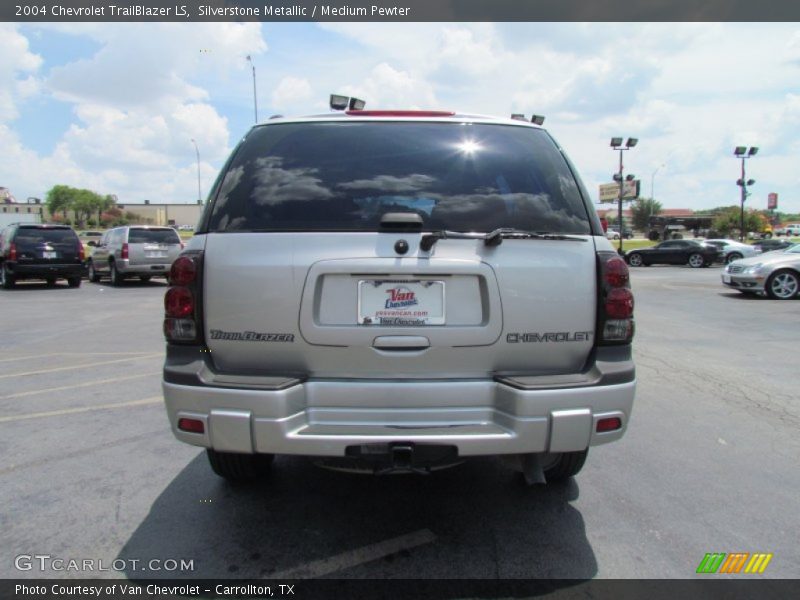 Silverstone Metallic / Medium Pewter 2004 Chevrolet TrailBlazer LS
