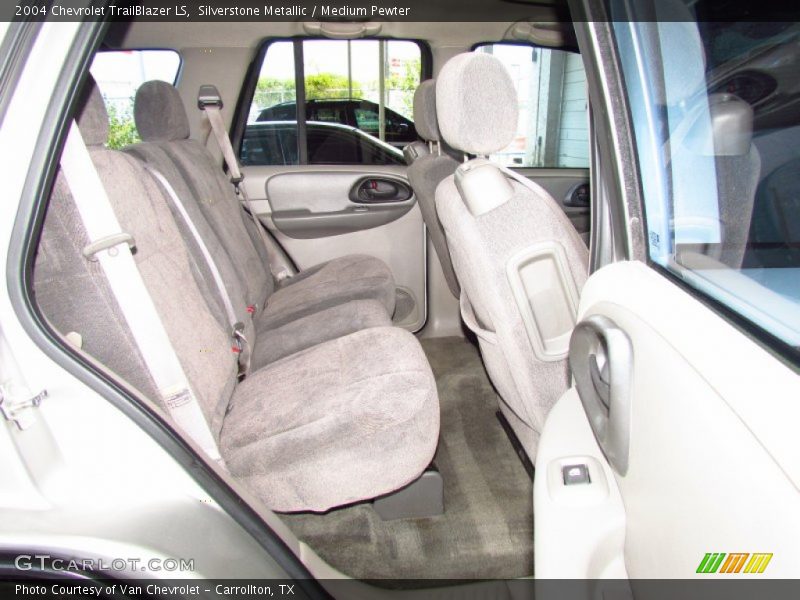 Silverstone Metallic / Medium Pewter 2004 Chevrolet TrailBlazer LS