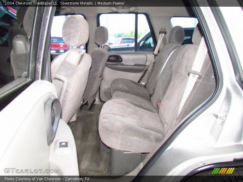 Silverstone Metallic / Medium Pewter 2004 Chevrolet TrailBlazer LS