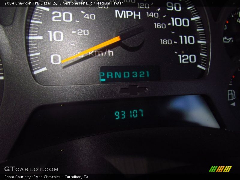 Silverstone Metallic / Medium Pewter 2004 Chevrolet TrailBlazer LS