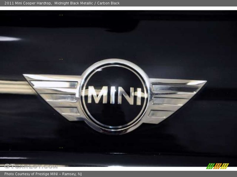 Midnight Black Metallic / Carbon Black 2011 Mini Cooper Hardtop