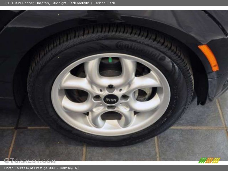 Midnight Black Metallic / Carbon Black 2011 Mini Cooper Hardtop