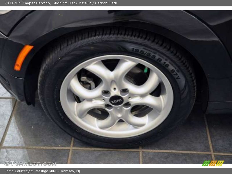 Midnight Black Metallic / Carbon Black 2011 Mini Cooper Hardtop