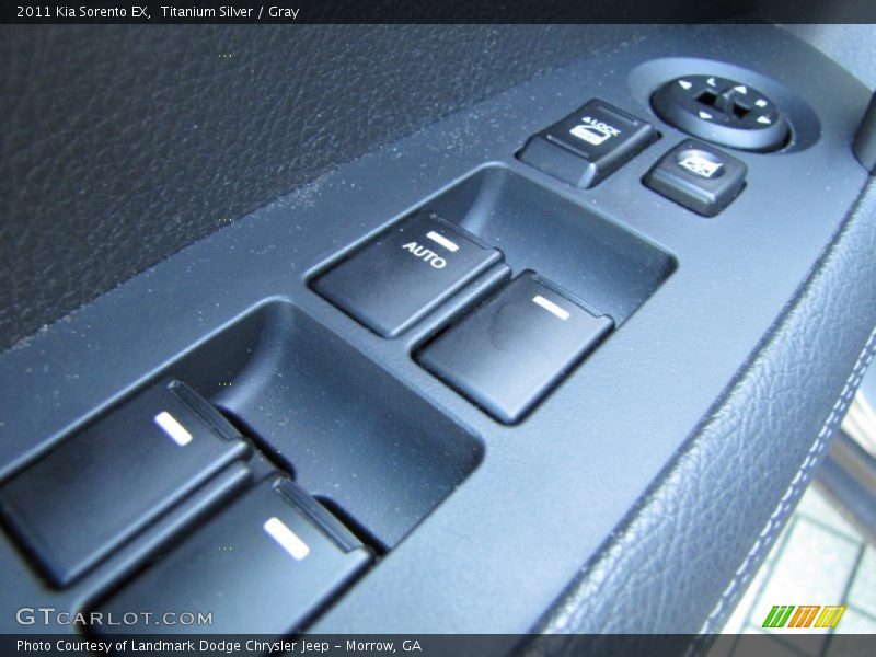 Titanium Silver / Gray 2011 Kia Sorento EX