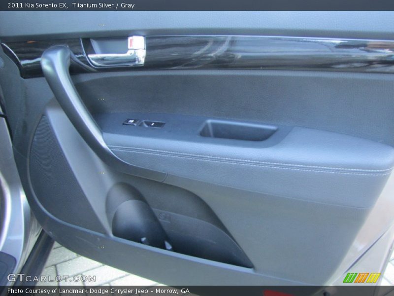 Titanium Silver / Gray 2011 Kia Sorento EX