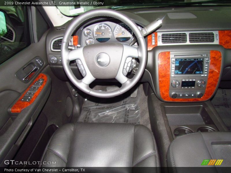Dashboard of 2009 Avalanche LTZ