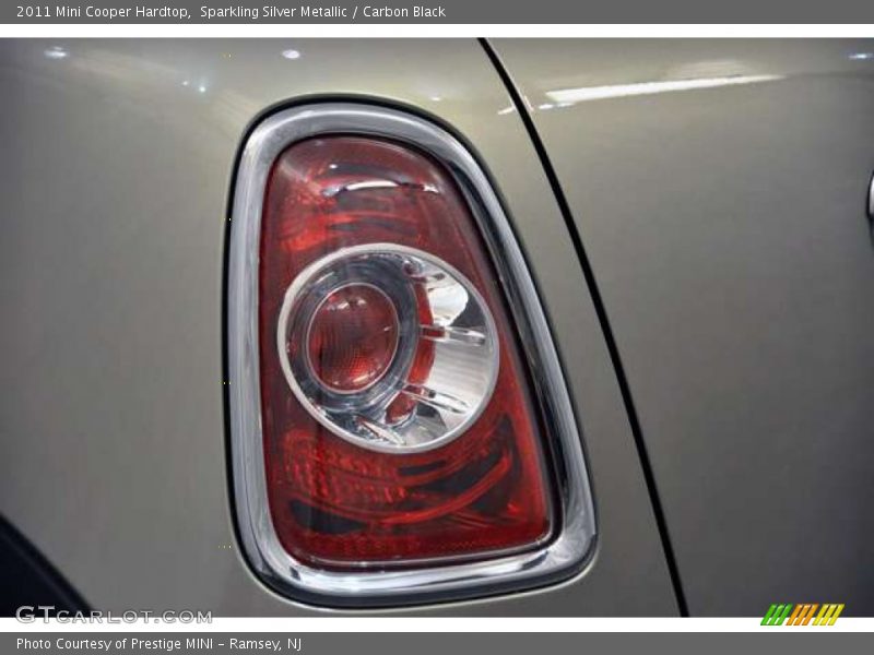 Sparkling Silver Metallic / Carbon Black 2011 Mini Cooper Hardtop