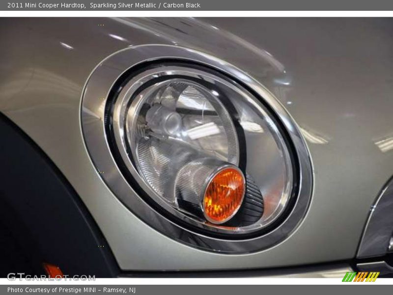 Sparkling Silver Metallic / Carbon Black 2011 Mini Cooper Hardtop