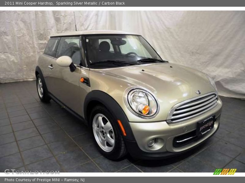 Sparkling Silver Metallic / Carbon Black 2011 Mini Cooper Hardtop