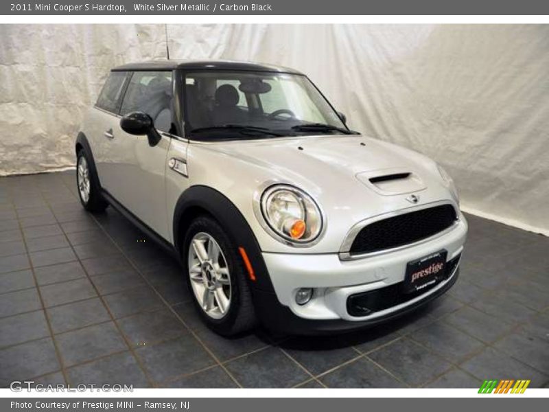 White Silver Metallic / Carbon Black 2011 Mini Cooper S Hardtop