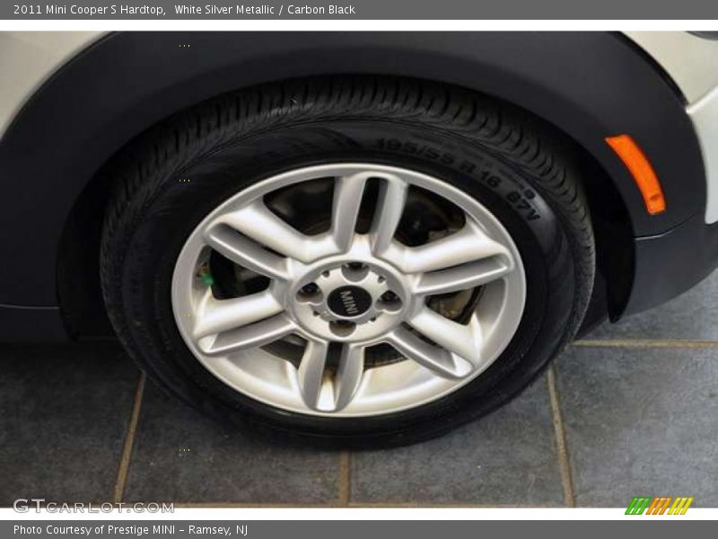 White Silver Metallic / Carbon Black 2011 Mini Cooper S Hardtop