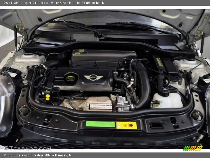 White Silver Metallic / Carbon Black 2011 Mini Cooper S Hardtop