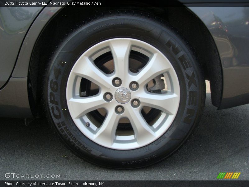 Magnetic Gray Metallic / Ash 2009 Toyota Camry LE