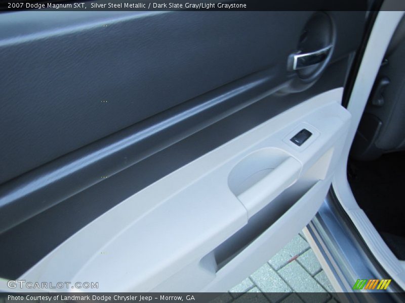 Silver Steel Metallic / Dark Slate Gray/Light Graystone 2007 Dodge Magnum SXT