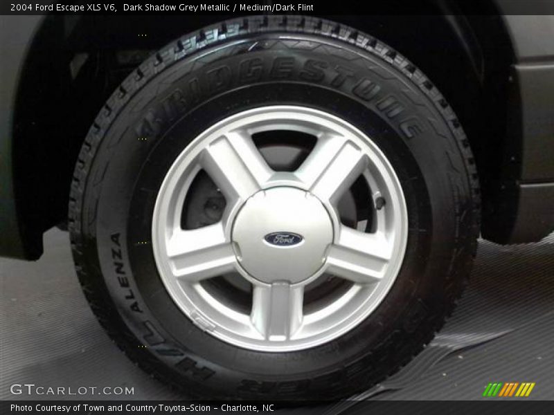  2004 Escape XLS V6 Wheel