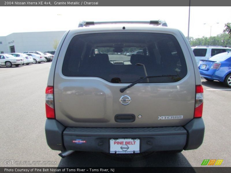 Granite Metallic / Charcoal 2004 Nissan Xterra XE 4x4
