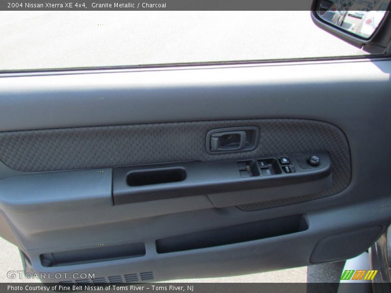 Granite Metallic / Charcoal 2004 Nissan Xterra XE 4x4
