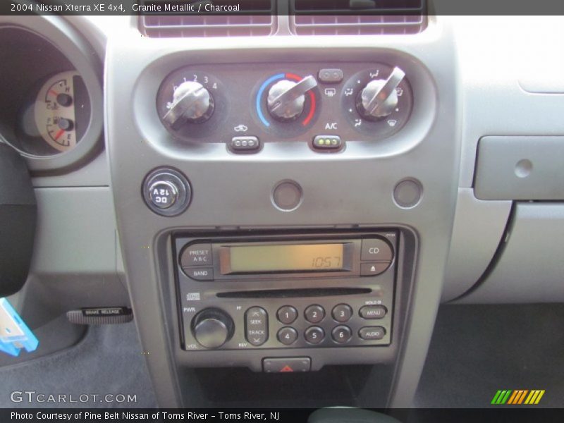Granite Metallic / Charcoal 2004 Nissan Xterra XE 4x4