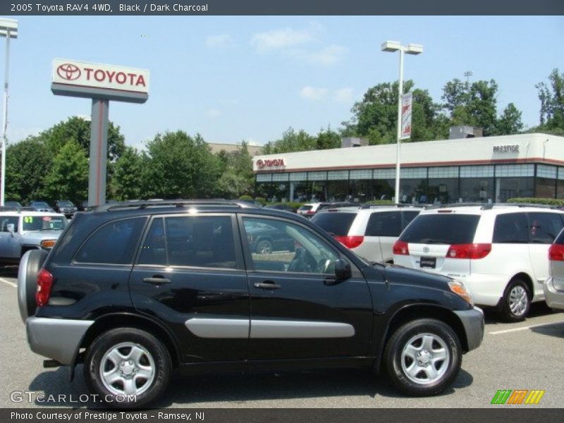 Black / Dark Charcoal 2005 Toyota RAV4 4WD