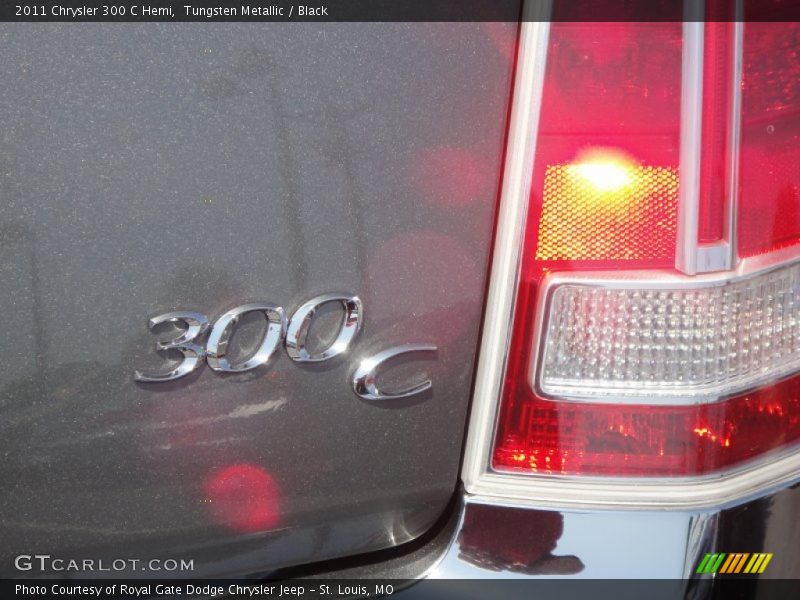 Tungsten Metallic / Black 2011 Chrysler 300 C Hemi