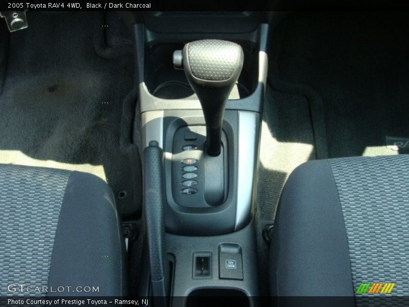 Black / Dark Charcoal 2005 Toyota RAV4 4WD