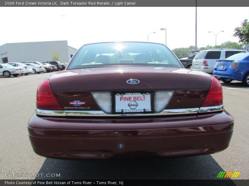 Dark Toreador Red Metallic / Light Camel 2006 Ford Crown Victoria LX