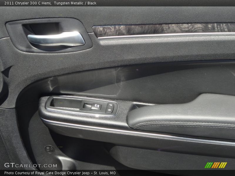 Tungsten Metallic / Black 2011 Chrysler 300 C Hemi