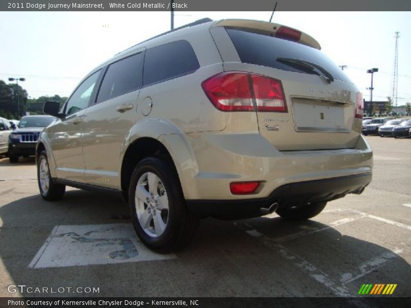 White Gold Metallic / Black 2011 Dodge Journey Mainstreet