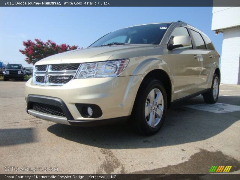 White Gold Metallic / Black 2011 Dodge Journey Mainstreet