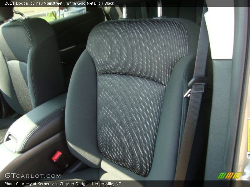 White Gold Metallic / Black 2011 Dodge Journey Mainstreet