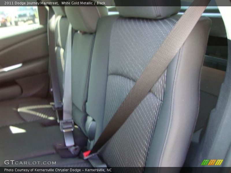 White Gold Metallic / Black 2011 Dodge Journey Mainstreet