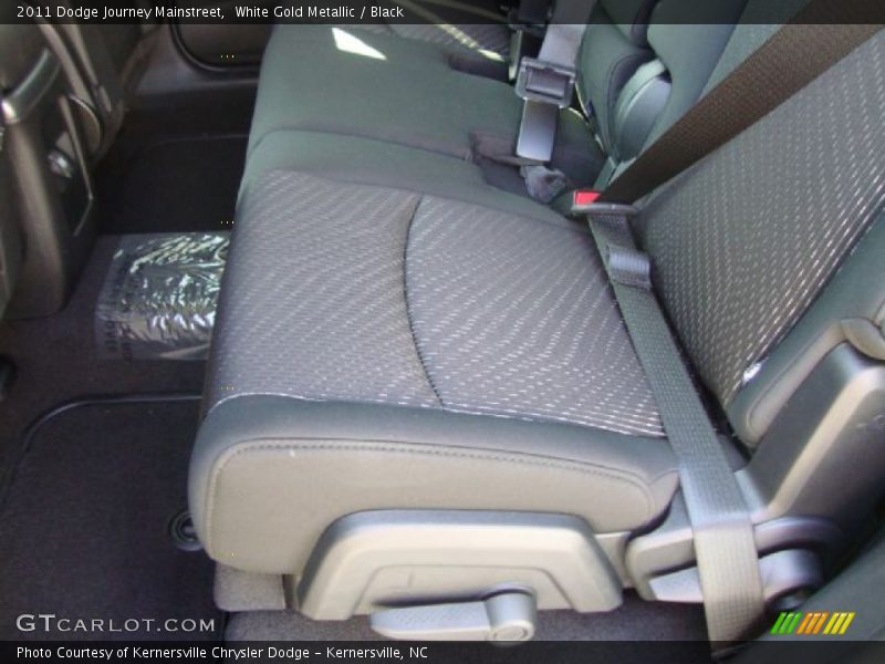 White Gold Metallic / Black 2011 Dodge Journey Mainstreet