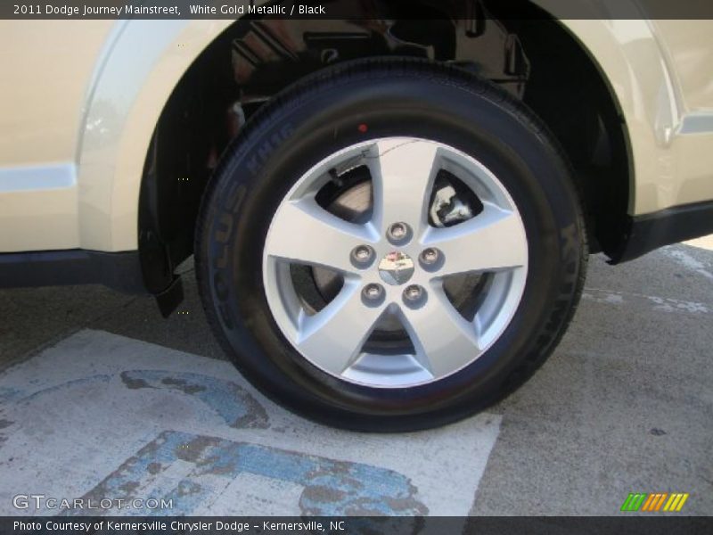 White Gold Metallic / Black 2011 Dodge Journey Mainstreet