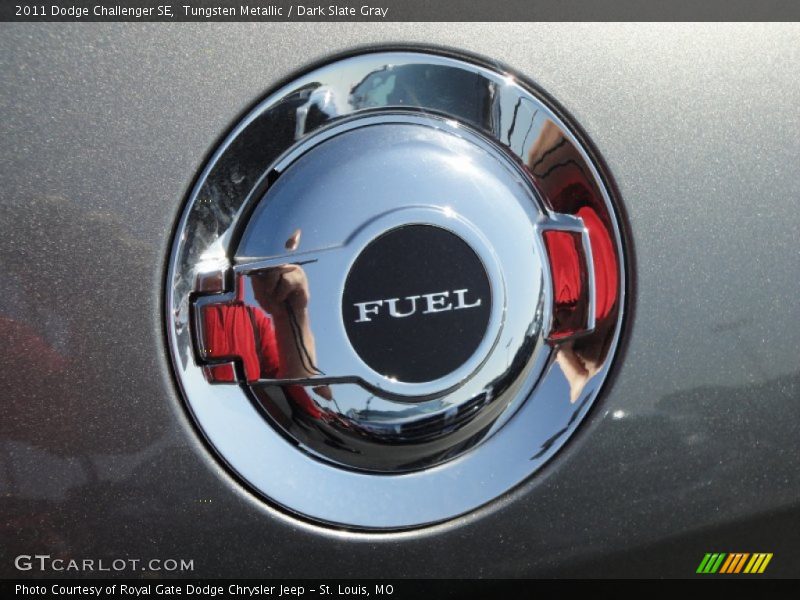 Tungsten Metallic / Dark Slate Gray 2011 Dodge Challenger SE