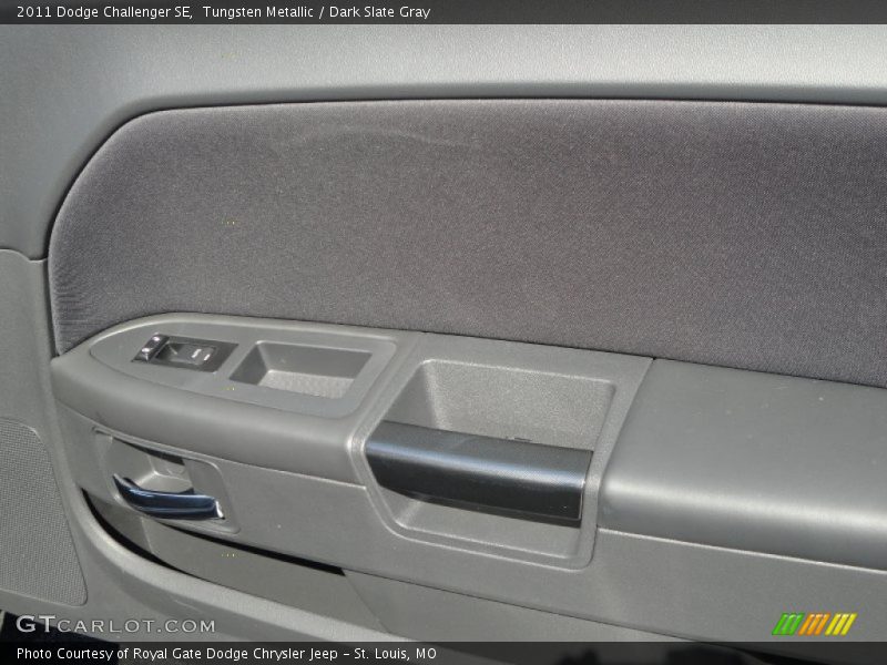 Tungsten Metallic / Dark Slate Gray 2011 Dodge Challenger SE