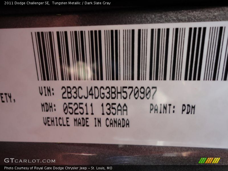 Tungsten Metallic / Dark Slate Gray 2011 Dodge Challenger SE