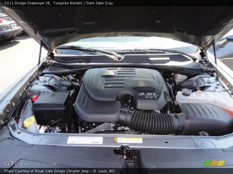 Tungsten Metallic / Dark Slate Gray 2011 Dodge Challenger SE