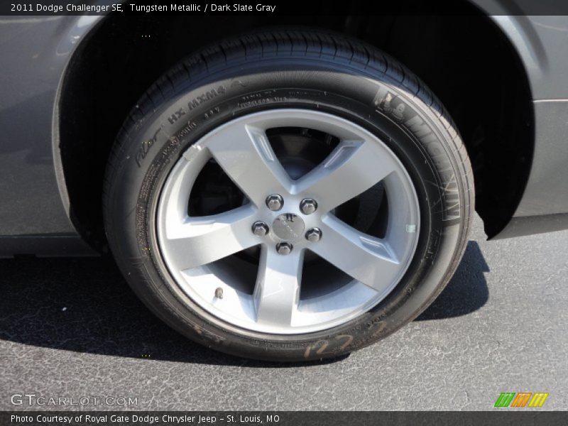 Tungsten Metallic / Dark Slate Gray 2011 Dodge Challenger SE