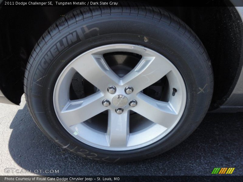 Tungsten Metallic / Dark Slate Gray 2011 Dodge Challenger SE