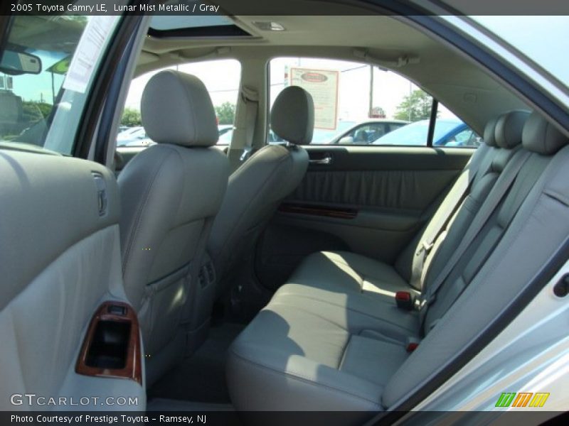Lunar Mist Metallic / Gray 2005 Toyota Camry LE